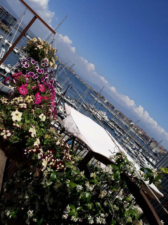 Siriana Open Space Castellammare di Stabia Eksteriør bilde