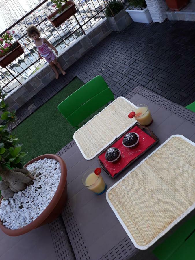 Siriana Open Space Castellammare di Stabia Eksteriør bilde
